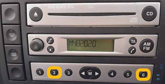 Ford 4500 RDS E-O-N Radio